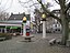 der Brunnen auf dem Wehlheider Platz in Kassel, im Winter ist der Topf, der der Brunnen ist, abgedeckt