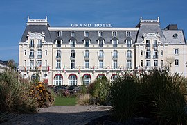 卡堡大酒店（法語：Grand Hôtel (Cabourg)）