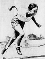 Canadian sprinter Barbara Howard running in 1937.png