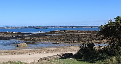 Vue vers Carantec et le Château du Taureau