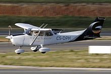 Gestair Flying Academy Cessna 172 Skyhawk Cessna 172 Skyhawk, Gestair Flying Academy JP6862074.jpg