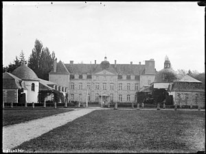 Château d'Echuilly.jpg
