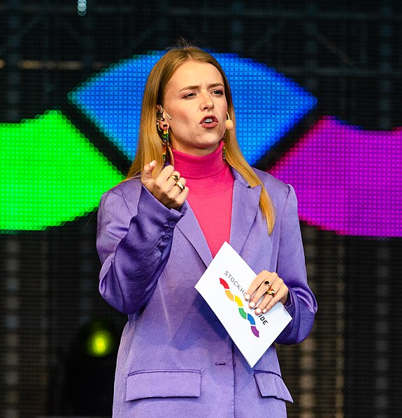 File:Clara Henry på Stockholm Pride 2023 (1 av 3).jpg