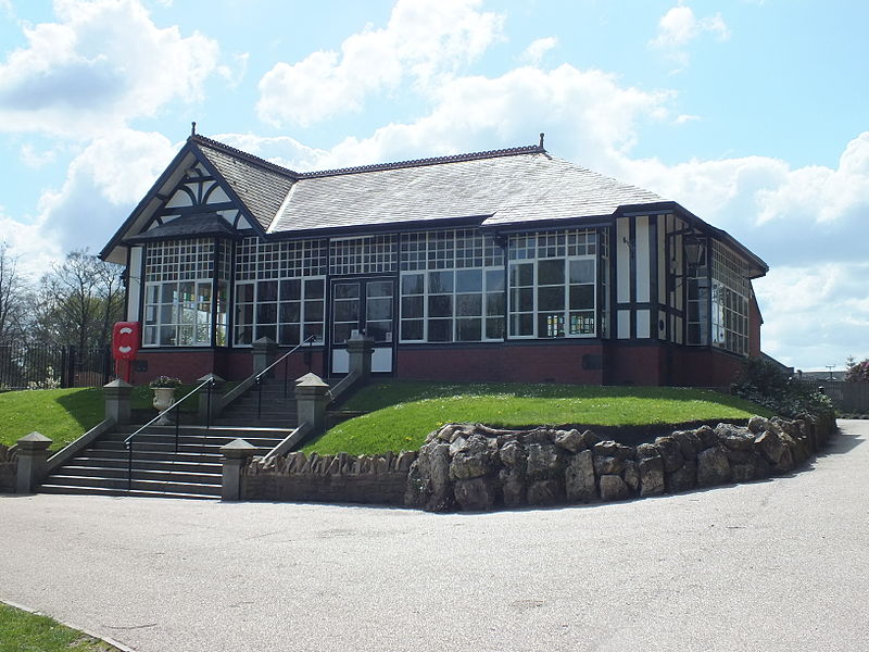 File:Congleton Park Jubilee Pavilion 2454.JPG