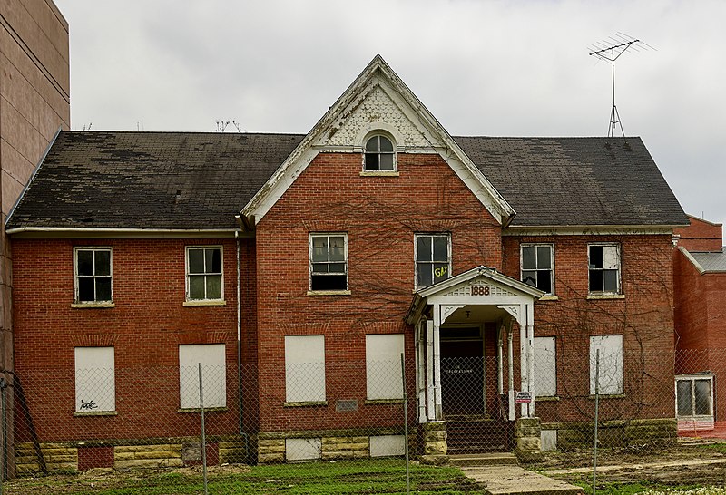 File:Copley Hospital (Aurora, Illinois).jpg