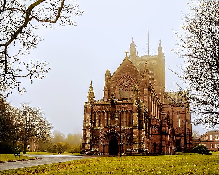 File:Crichton church 1 hdr.jpg