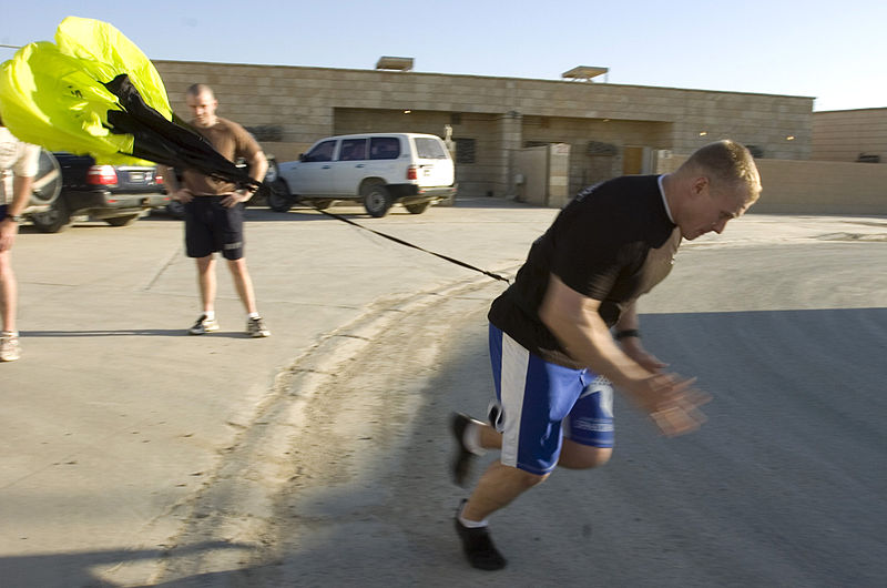 File:CrossFit program on Camp Slayer DVIDS264807.jpg