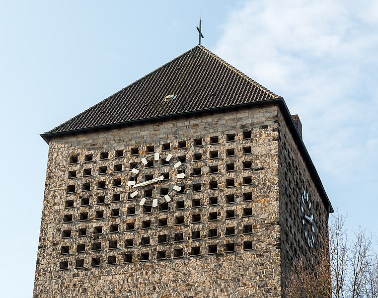 File:Dülmen, Heilig-Kreuz-Kirche -- 2015 -- 5186.jpg