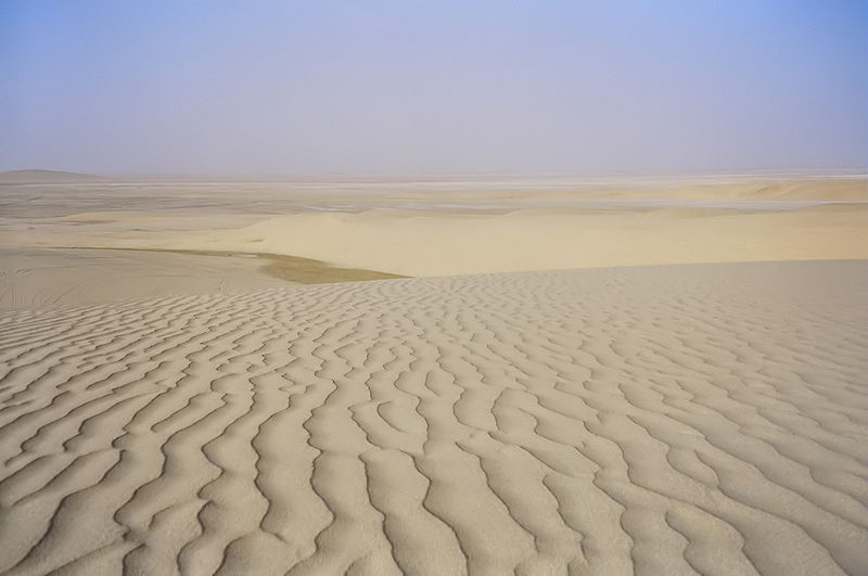 File:Desert Qatar.JPG