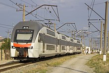 Kiss ЭШ2-019 der aserbaidscha­ni­schen Eisenbahn in Sumqayıt