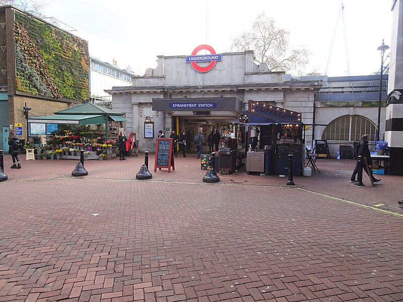 File:Embankment Underground station, London - geograph.org.uk - 6040537.jpg