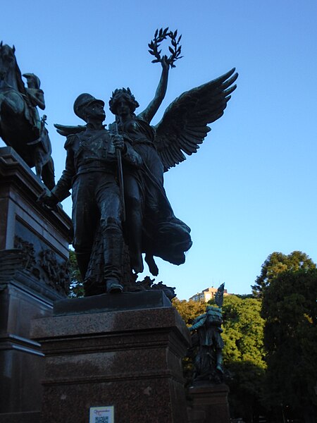 File:Equestrian statue of José de San Martín (Buenos Aires) .jpg