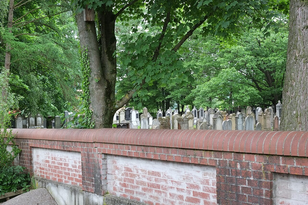 Fischach Jüdischer Friedhof 3482.JPG