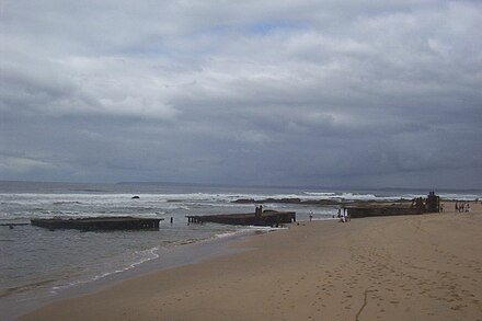 The floating dock wreck. Mosselbay is visible in the distance