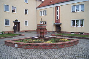 Oder Brunnen In Frankfurt: Caritas-Brunnen, Comic-Brunnen, Sieben-Raben-Brunnen