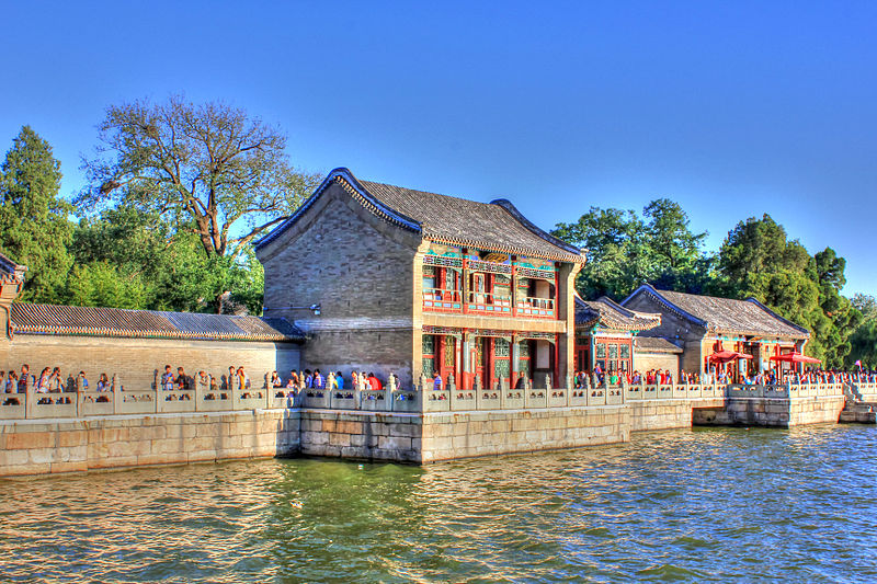 File:Gfp-beining-summer-garden-palace-pavilion-on-the-lake-shore-path.jpg