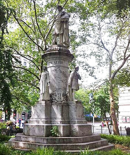 Giuseppe Verd Monument detail