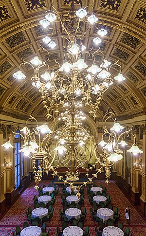 Electroliers in the Glasgow City Chambers banqueting hall