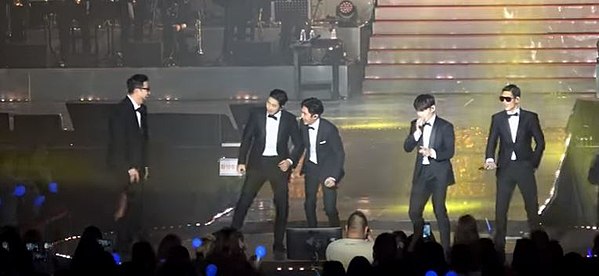 g.o.d performing in Incheon during the 'g.o.d to MEN' national tour