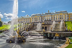 Grand Cascade in Peterhof 01.jpg