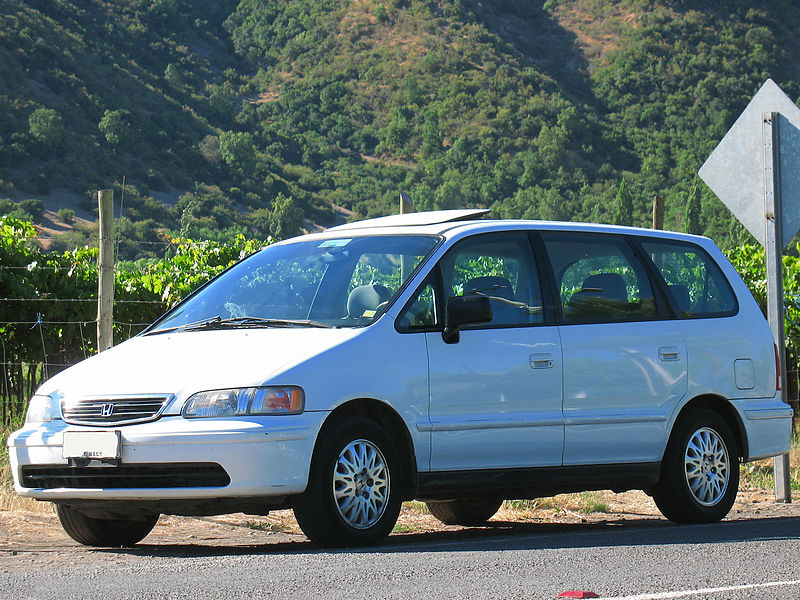 File:Honda Odyssey 2.3 EX 2000 (14203038184).jpg