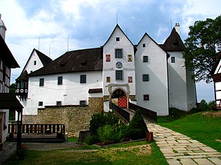 <span class="mw-page-title-main">Poustka</span> Municipality in Karlovy Vary, Czech Republic