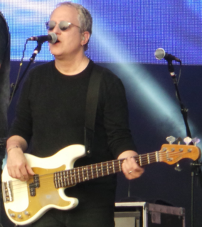 Hugh McDonald (American musician) American musician (born 1951)