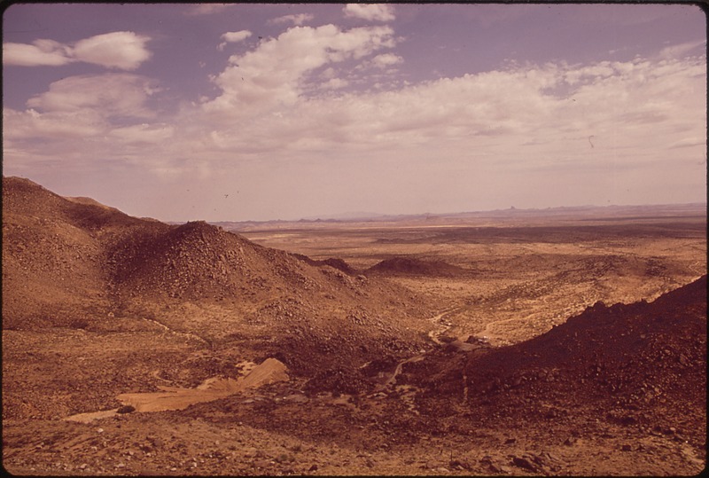 File:INSPIRATON CONSOLIDATED COPPER CO.'S ELECTROWINNING REFINING PLANT. PART OF ARIZONA'S EXTENSIVE COPPER INDUSTRY - NARA - 544016.tif