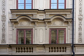 Fasadedetalj mot Lilla Nygatan.