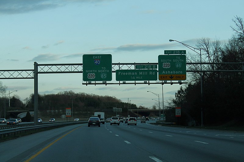 File:Int40eRoad-Exit218A-US220s-Asheboro (34594595444).jpg