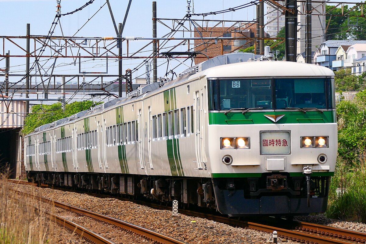 国鉄185系電車 - Wikipedia