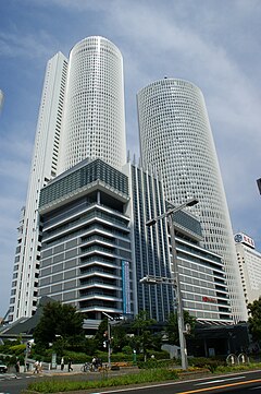 Sídlem JR Central je hlavní nádraží v Nagoji, věže vysoké 245 metrů z něj dělají nejvyšší nádražní budovu světa