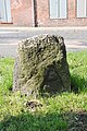 Historischer Grenzstein der Kaufmannsdröge in Lübeck, Ansicht mit dem zusätzlichen "A", Lütgendorf Park