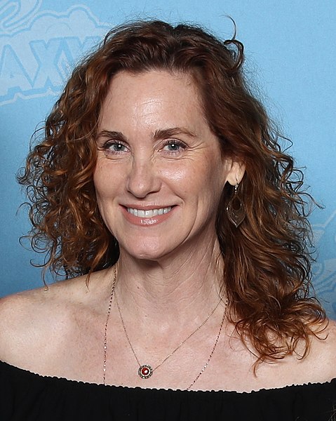 File:Judith Hoag Photo Op GalaxyCon Raleigh 2019.jpg