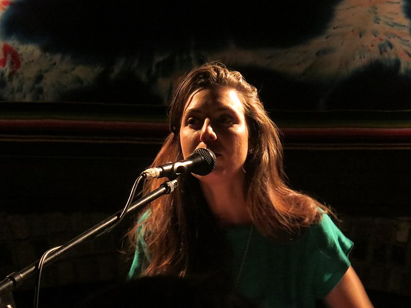 File:Julia Holter by Leonard Nevarez - 01.jpg