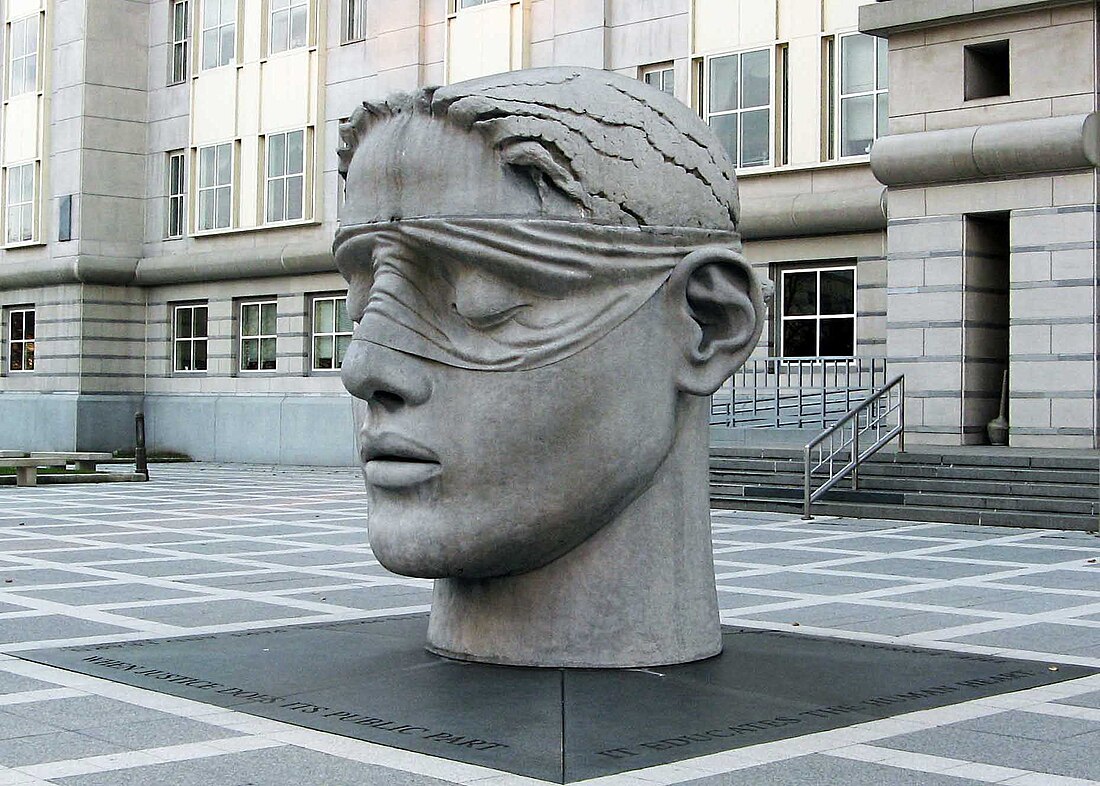 File:Justice Sculpture, Newark, NJ.jpg