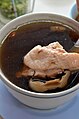 Tradiční čínský kuřecí pokrm s godži