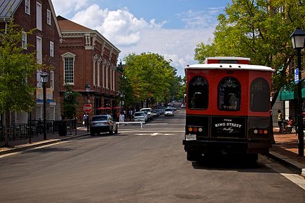 The free trolley on King St, Old Town