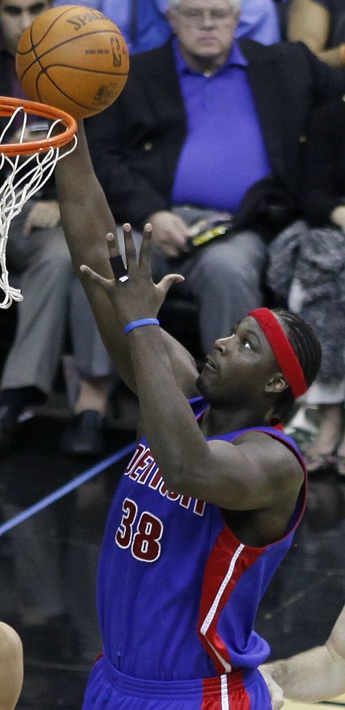 Kwame Brown was selected 1st overall by the Washington Wizards.