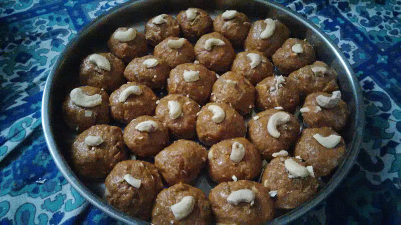 File:Ladoos.jpg