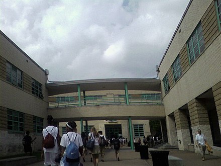 Students at many HISD high schools, including Lamar High School (pictured here), wear school uniforms