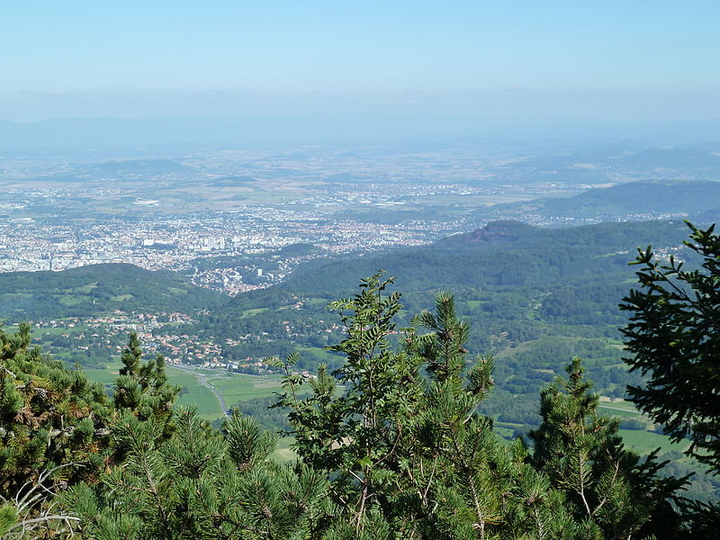 File:Le Puy de Dôme (13).JPG