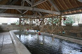 Le lavoir, vue sur le bassin.