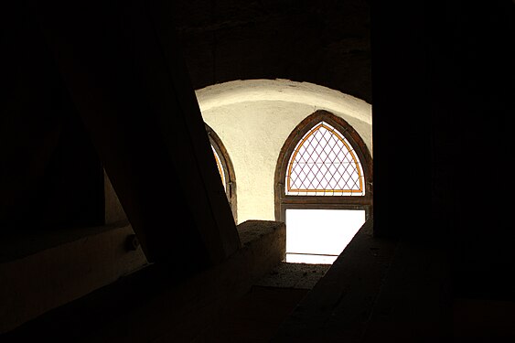 Thomaskirche_(Leipzig)_Turmfenster