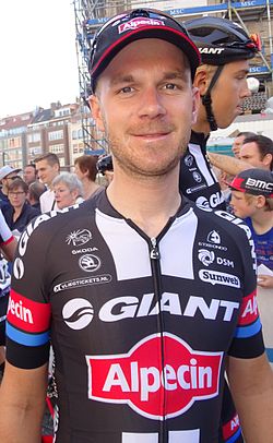 Leuven - Brabantse Pijl, 15 april 2015, vertrek (B171).JPG