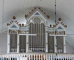 Liminka Church Organs 20060726.JPG