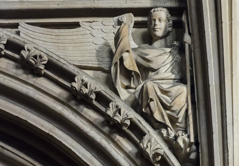 File:Lincoln Cathedral, Angel with a spear (32142987061).jpg