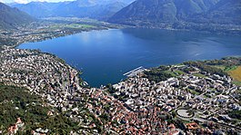 Locarno porto - panoramaio.jpg