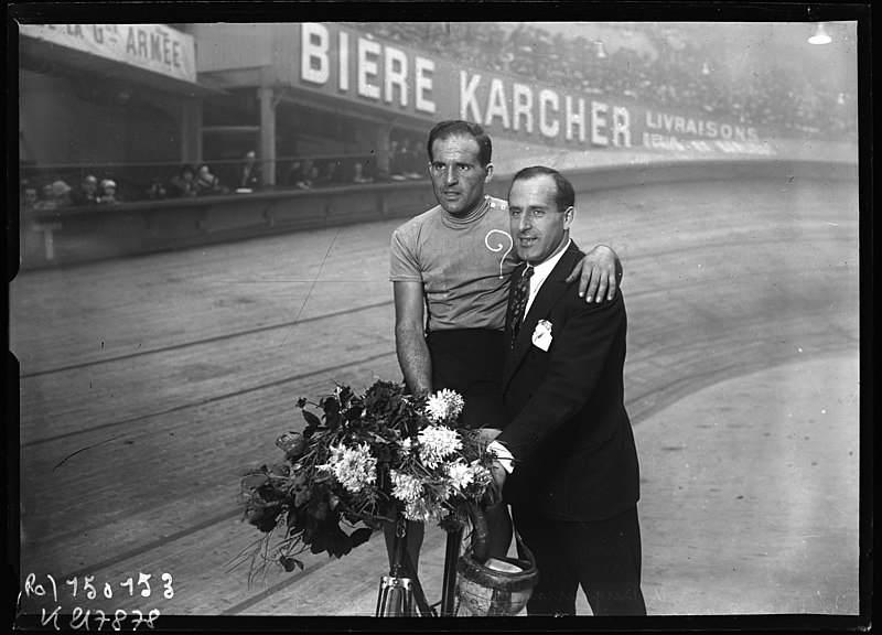File:Luciano Bergamini et Mario Bergamini, 1930.jpg