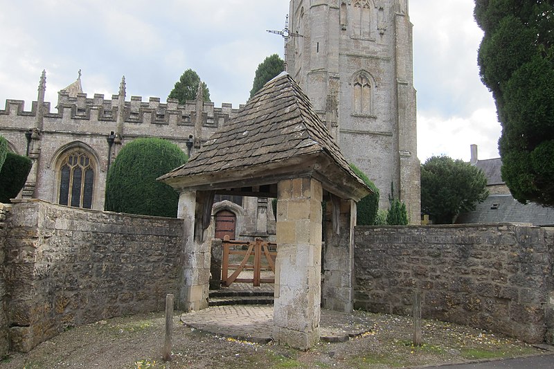 File:Lych Gate, Church of St Peter and St Paul, Kilmersden.JPG